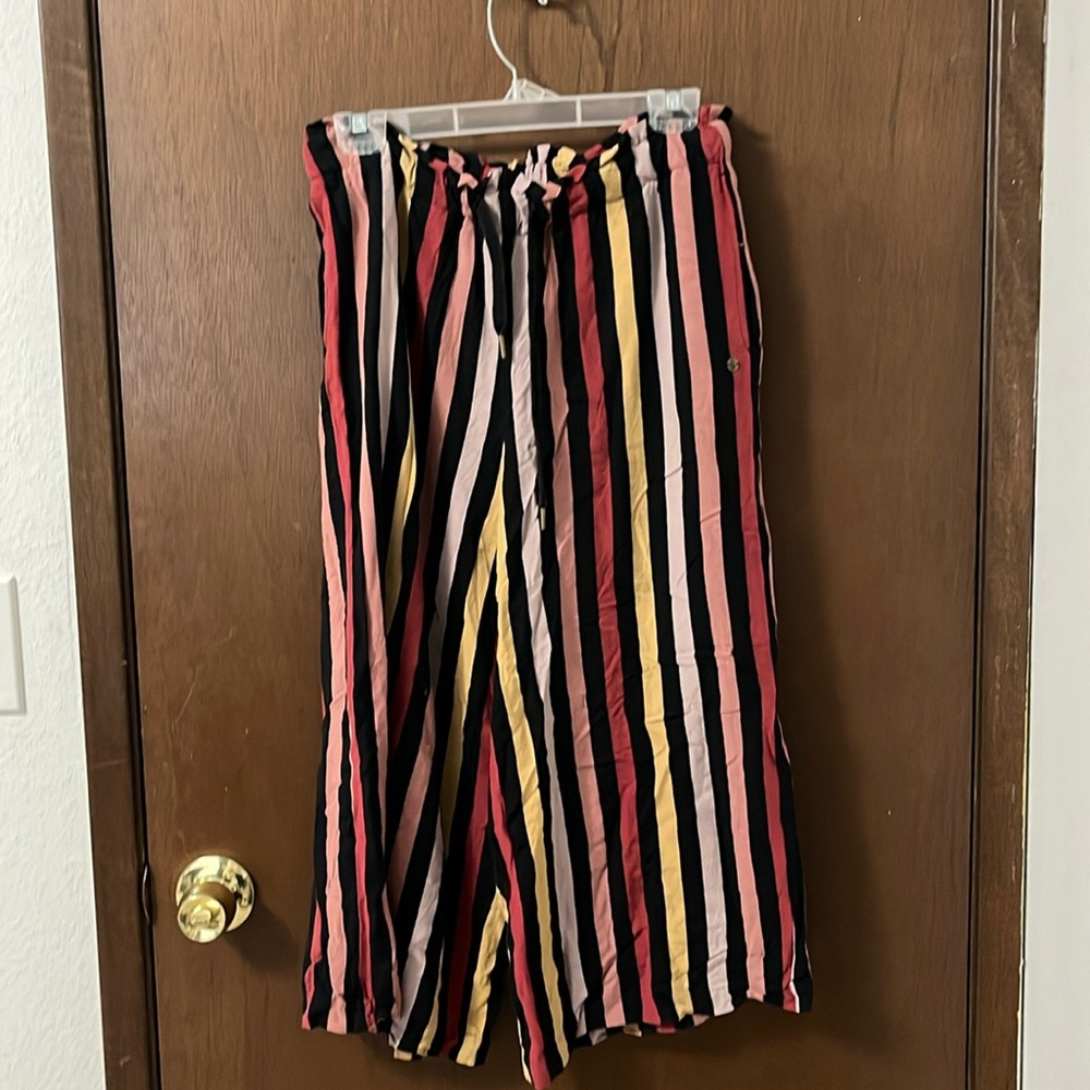 Volcom wide legged cropped striped pantss